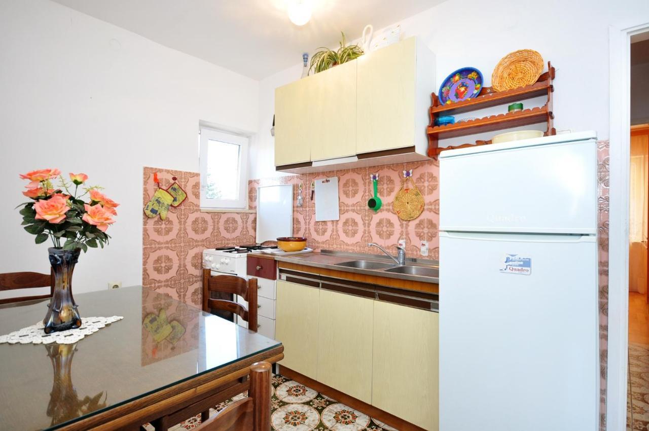 Apartments By The Sea Arbanija, Ciovo - 1085 Трогир Экстерьер фото